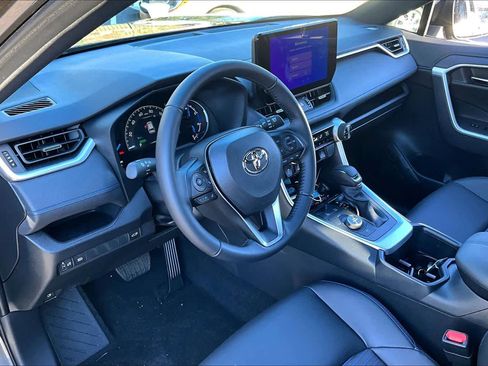 Certified 2025 Toyota RAV4 XSE image 17