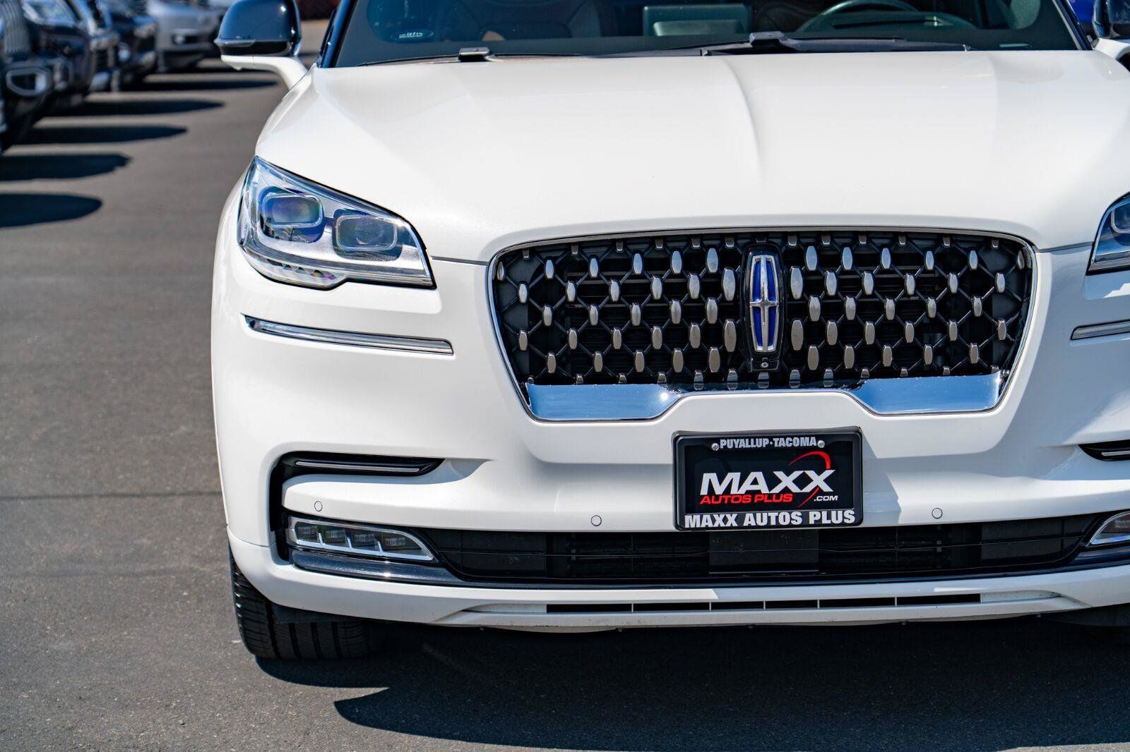 Used 2021 Lincoln Aviator Grand Touring w/ Equipment Group 302A AWD/4WD image 5