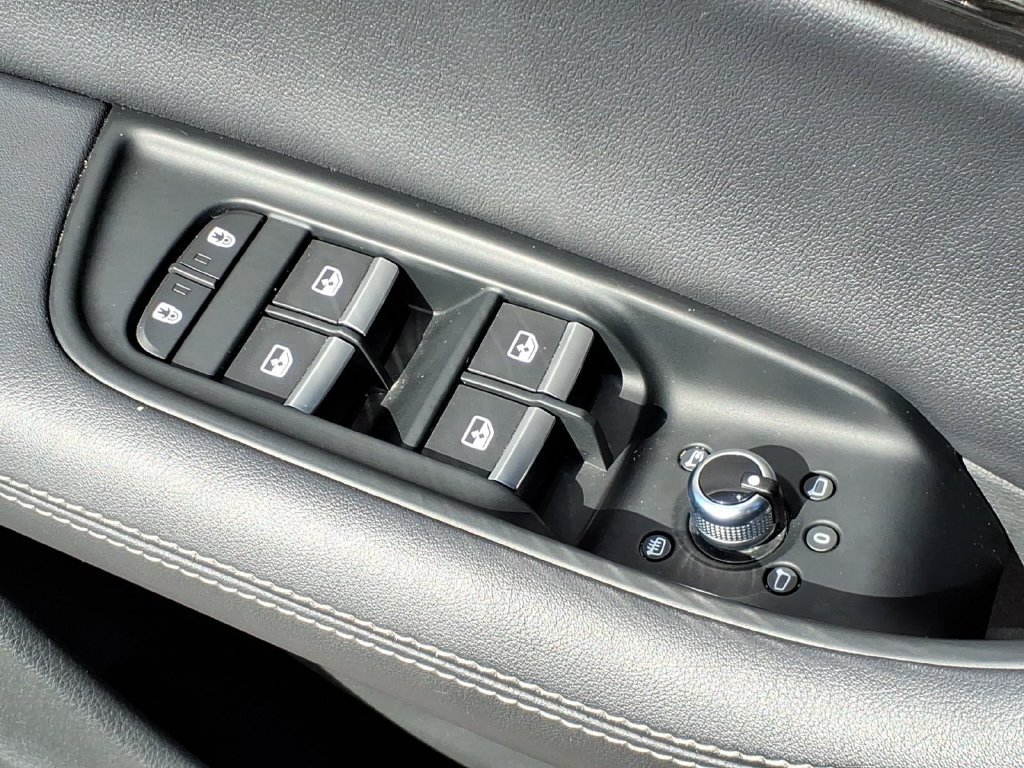 Used 2025 Audi Q7 3.0T Premium Plus AWD/4WD image 19
