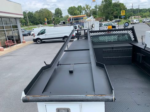 Used 2012 Ford F550 2WD Regular Cab Super Duty w/ Payload Upgrade Pkg image 34