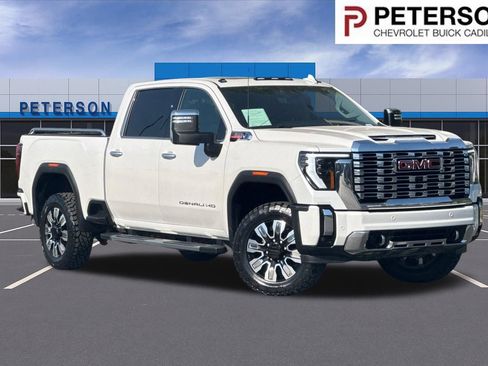 Used 2025 GMC Sierra 3500 Denali w/ Denali Reserve Package AWD/4WD image 1