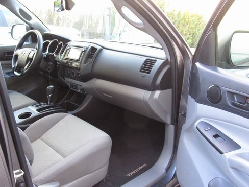 Used 2014 Toyota Tacoma 4x4 Double Cab image 18