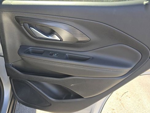 Used 2022 GMC Terrain SLE w/ Driver Convenience Package image 23