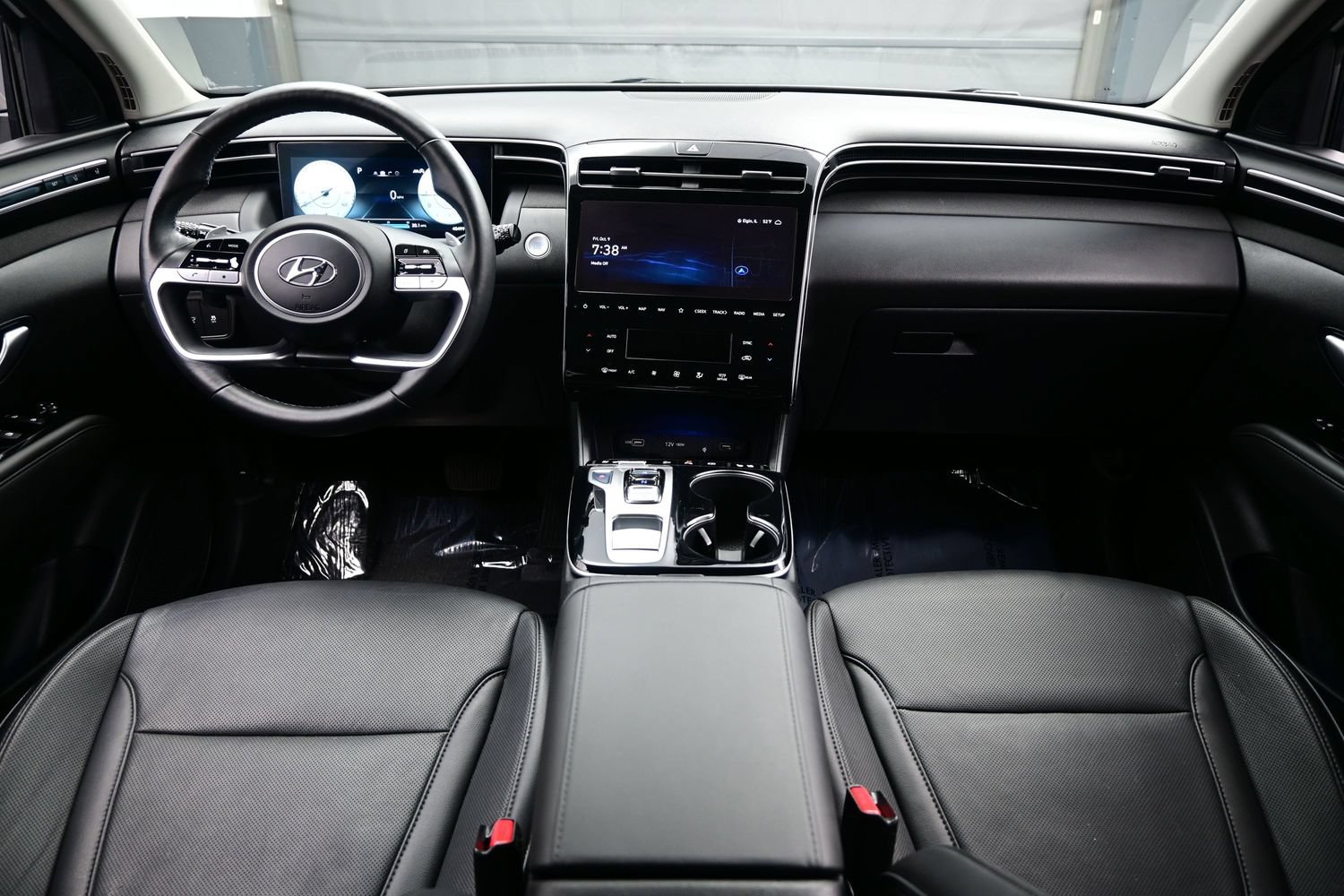Certified 2024 Hyundai Tucson Limited AWD/4WD image 18