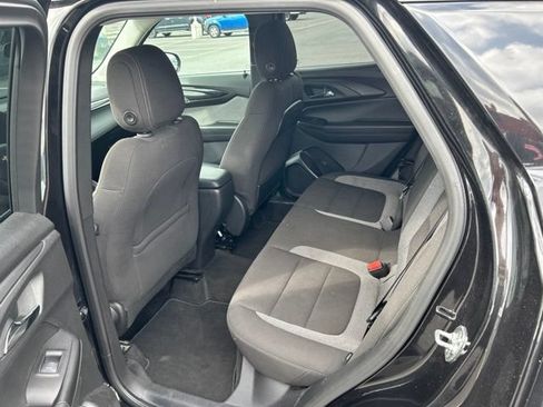 Used 2025 Chevrolet TrailBlazer LT AWD/4WD image 11