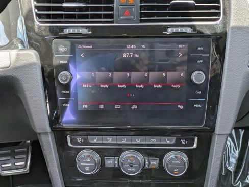 Used 2018 Volkswagen GTI S image 17