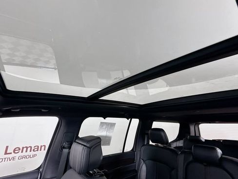 Used 2023 Jeep Grand Wagoneer 4WD w/ Flexible Seating Group image 23