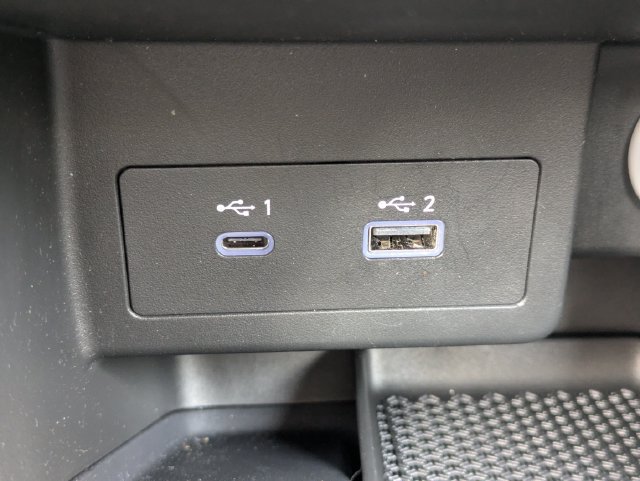 Used 2024 Nissan Kicks SR FWD image 26
