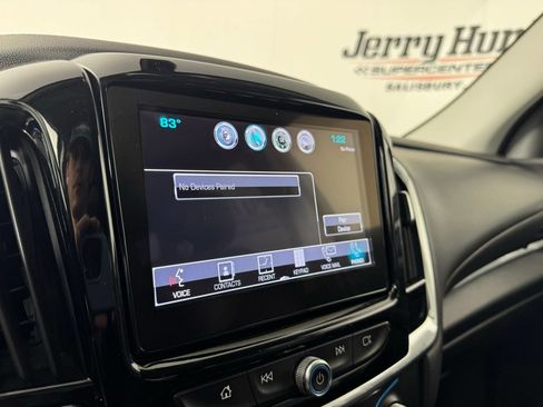 Used 2018 Chevrolet Traverse LT FWD image 20