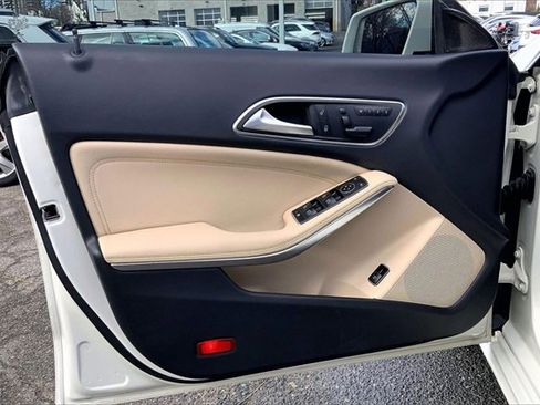 Used 2016 Mercedes-Benz CLA 250 image 16