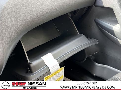 Used 2022 Nissan Rogue Sport S image 30