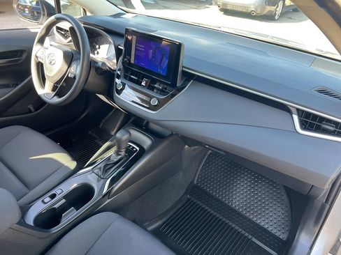 Used 2023 Toyota Corolla LE image 19
