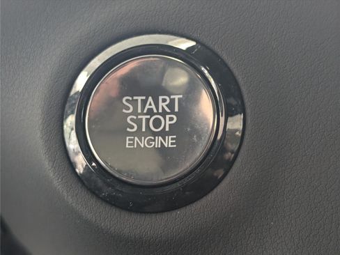 Used 2024 Lexus GX 550 w/ Accessory Package (2T) AWD/4WD image 31