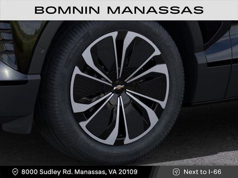 New 2025 Chevrolet Blazer EV LT image 9