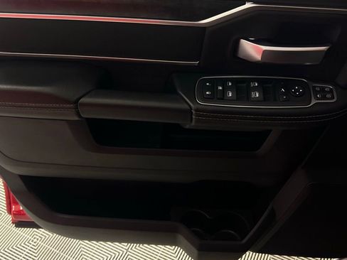 Used 2024 RAM 2500 Big Horn w/ Bed Utility Group image 27