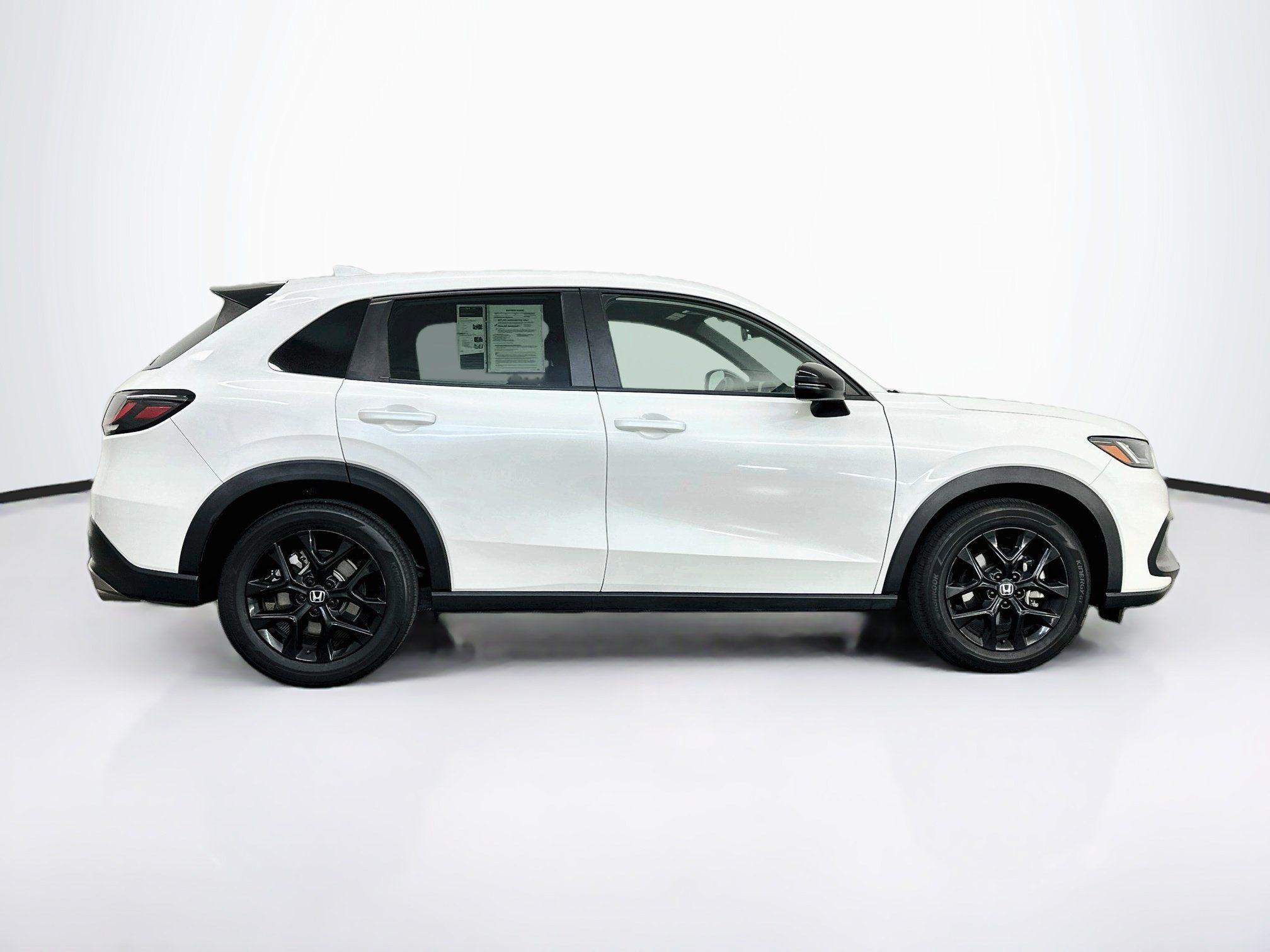 Used 2025 Honda HR-V Sport image 10