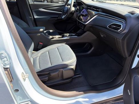 Certified 2023 Chevrolet Bolt EUV Premier w/ Sun & Sound Package image 13