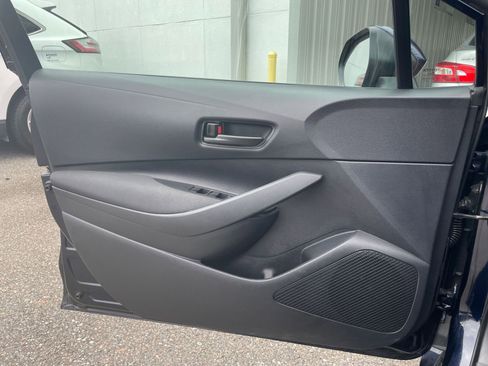 Used 2025 Toyota Corolla LE image 20