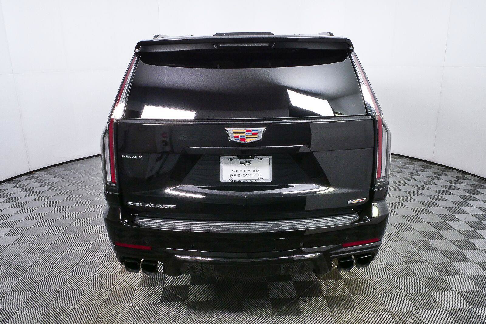 Used 2025 Cadillac Escalade V w/ LPO, Floor Liner Package AWD/4WD image 28
