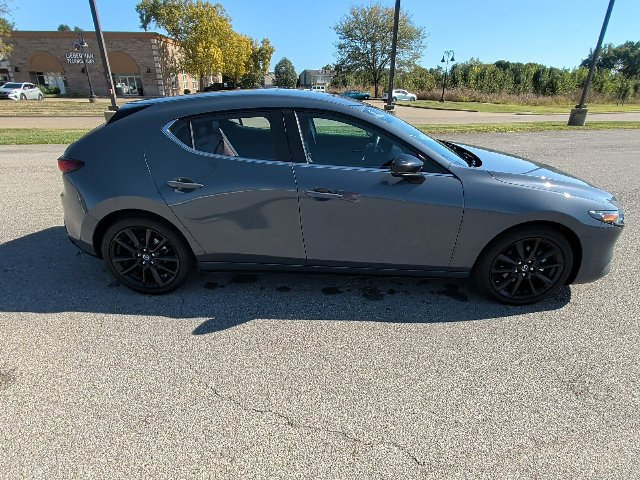 Used 2026 MAZDA MAZDA3 Carbon AWD/4WD image 2