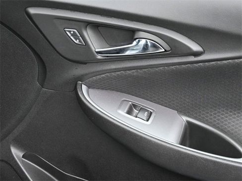 Used 2024 Chevrolet Malibu LT image 34