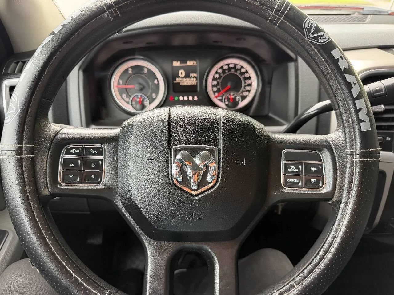 Used 2018 RAM 2500 SLT AWD/4WD image 22