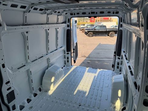 New 2026 RAM ProMaster 3500 w/ Quick Order Package 22G SLT image 25