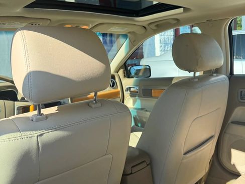 Used 2008 Lincoln MKZ FWD image 7