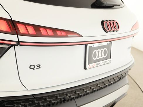 New 2026 Audi Q3 quattro 2.0T image 28