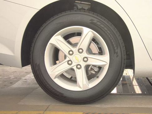 Used 2020 Chevrolet Malibu LS w/ LPO, Convenience Package 2 image 12