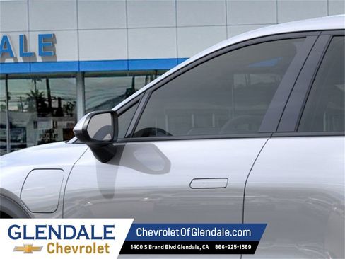New 2026 Chevrolet Equinox EV LT image 12
