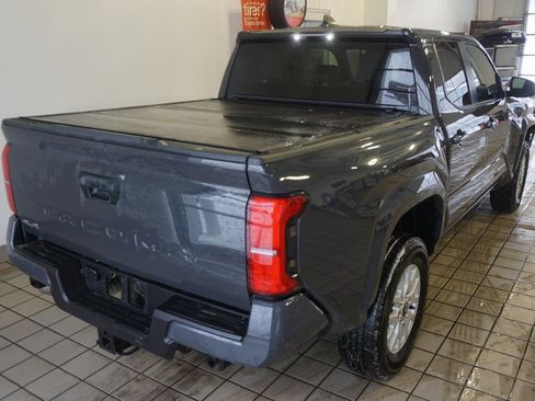 Used 2025 Toyota Tacoma SR5 image 12