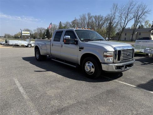 Used 2010 Ford F350 Lariat RWD image 1