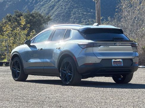 New 2026 Chevrolet Equinox EV LT w/ LPO, Blackout Package image 6