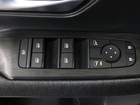 New 2026 Nissan Kicks SV image 17