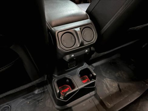 Used 2021 Jeep Gladiator Overland w/ Popular Equipment Package AWD/4WD image 36