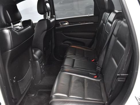 Used 2015 Jeep Grand Cherokee Overland AWD/4WD image 15