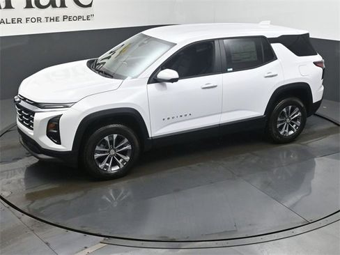 New 2026 Chevrolet Equinox LT w/ Safety and Technology Package image 22