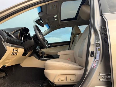 Used 2018 Subaru Outback 3.6R Limited AWD/4WD image 5