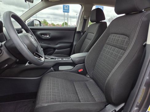 Used 2025 Honda HR-V LX image 14