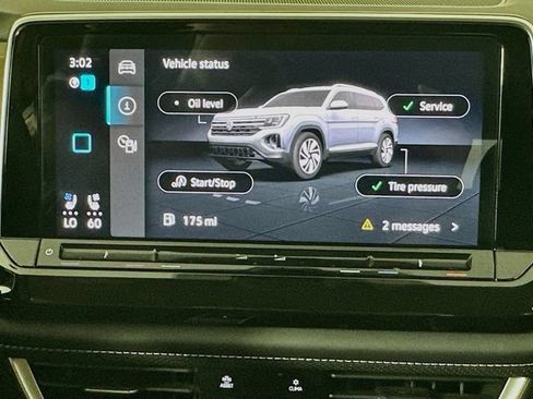 Used 2026 Volkswagen Atlas SE FWD image 15