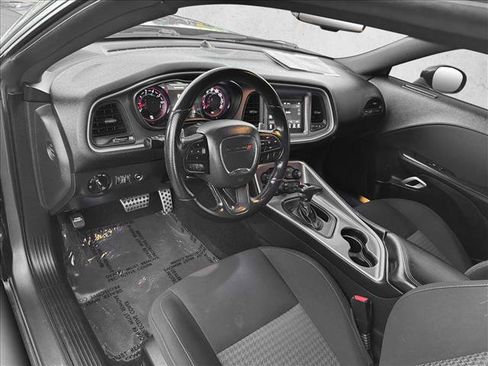 Used 2022 Dodge Challenger GT w/ Driver Convenience Group RWD image 11