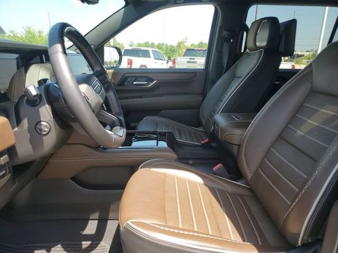 Used 2026 GMC Yukon XL Denali Ultimate w/ LPO, Get Active Package AWD/4WD image 20