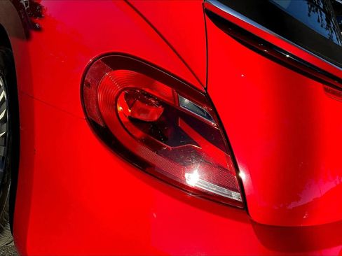 Used 2014 Volkswagen Beetle 2.5 image 30