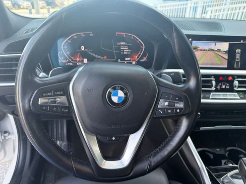 Used 2019 BMW 330i xDrive Sedan w/ Convenience Package AWD/4WD image 16
