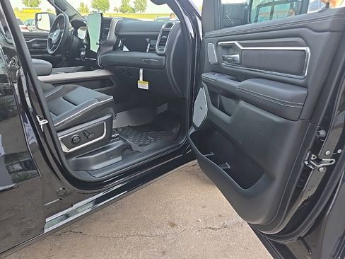New 2026 RAM 1500 Laramie w/ Night Edition image 84