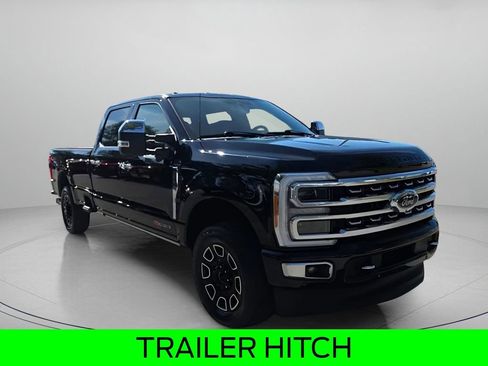 Used 2023 Ford F350 Platinum image 4