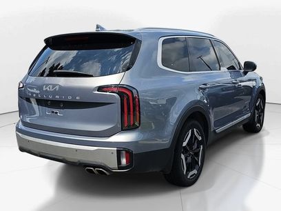 Used 2024 Kia Telluride EX