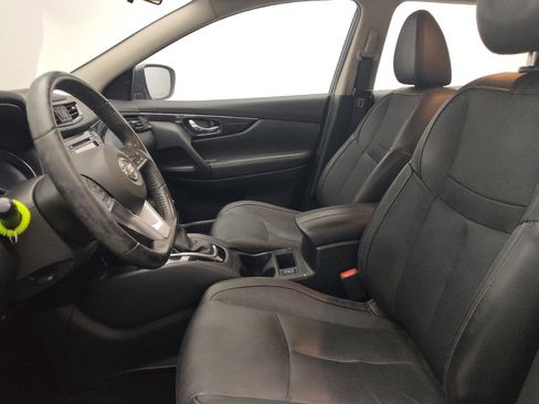 Used 2017 Nissan Rogue Sport SL w/ SL Premium Package image 17