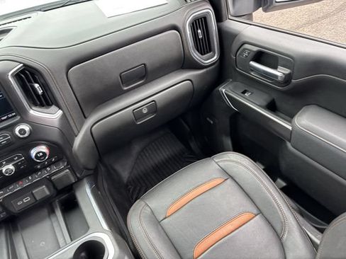 Used 2023 GMC Sierra 2500 AT4 w/ AT4 Preferred Package AWD/4WD image 16
